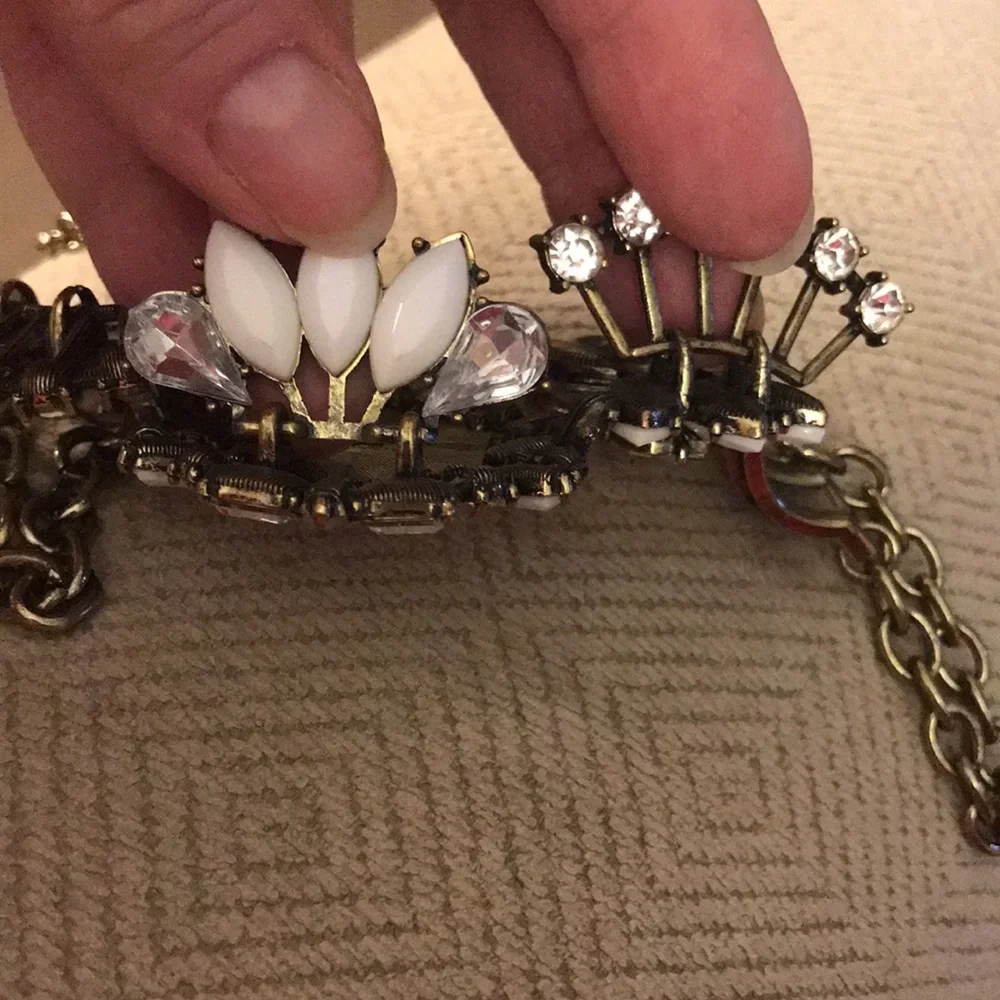 Vintage Style Bling Statement Necklace - Picture 11 of 12